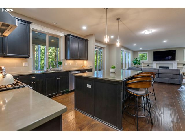 14390 Sw FOX Ln, Beaverton, OR 97008