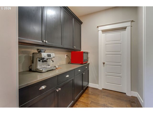 14390 Sw FOX Ln, Beaverton, OR 97008