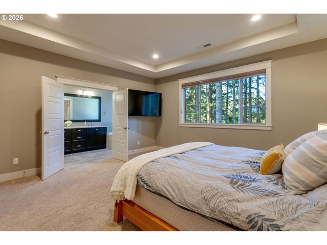 14390 Sw FOX Ln, Beaverton, OR 97008
