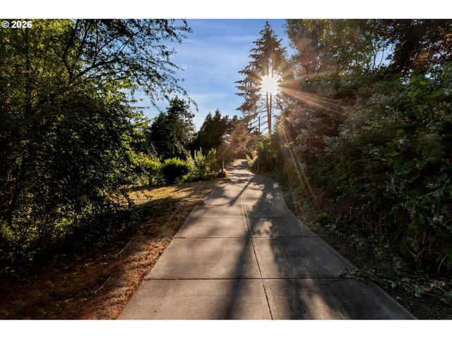 14390 Sw FOX Ln, Beaverton, OR 97008