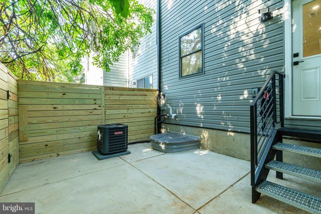 1421 21ST ST, Philadelphia, PA 19146