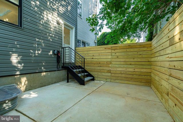 1421 21ST ST, Philadelphia, PA 19146