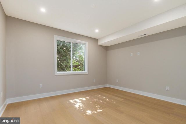 1421 21ST ST, Philadelphia, PA 19146