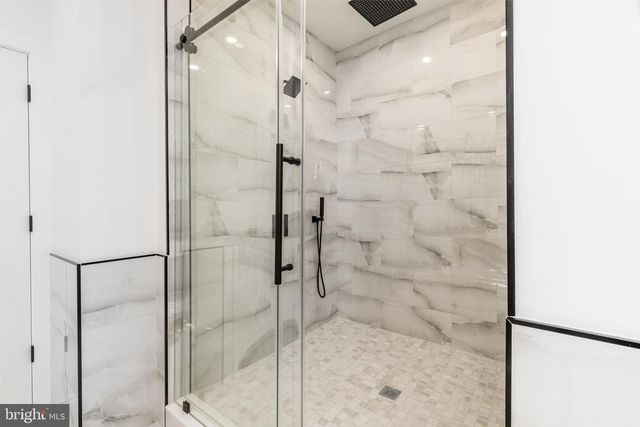 1421 21ST ST, Philadelphia, PA 19146