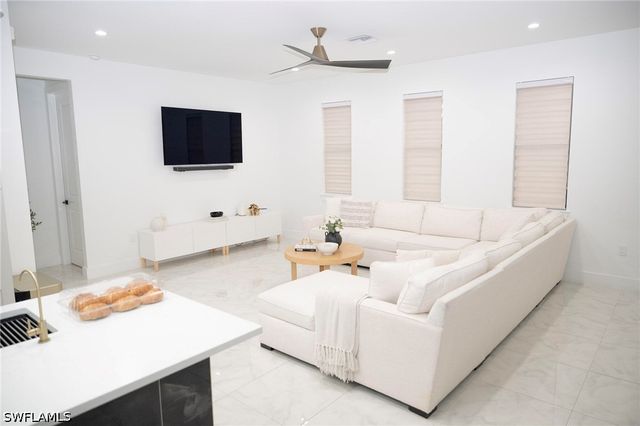 3000 47th ST SW, Naples, FL 34116