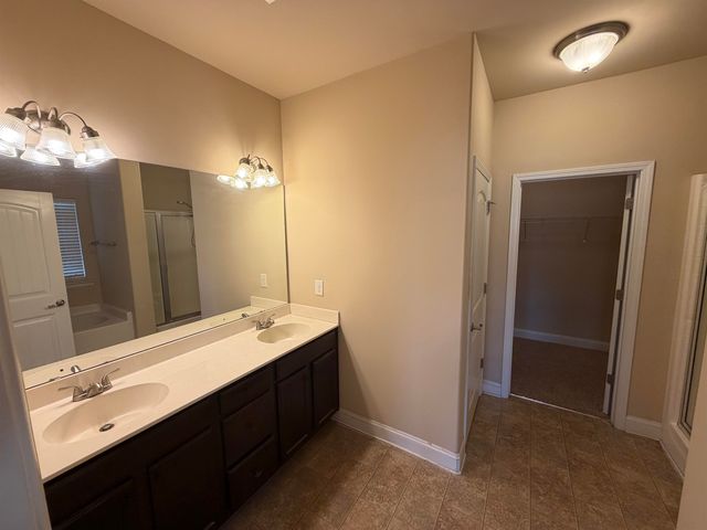 272 Stonecrest Drive, Roebuck, SC 29376