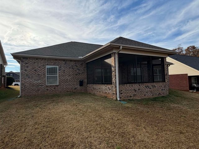 272 Stonecrest Drive, Roebuck, SC 29376