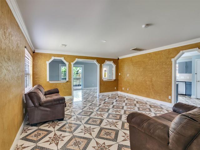 13119 Lindenloch Lane, Houston, TX 77085