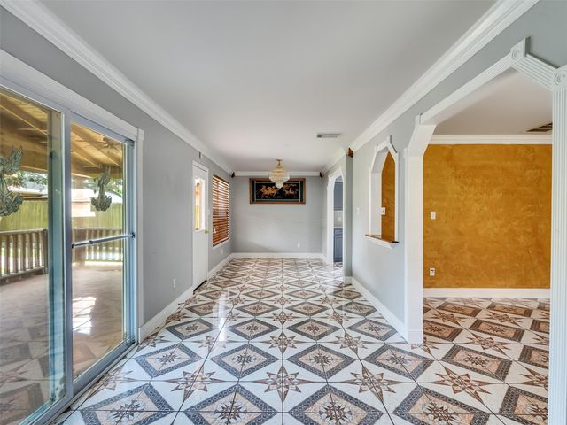 13119 Lindenloch Lane, Houston, TX 77085