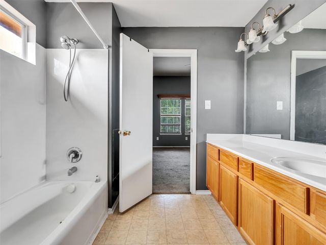 13119 Lindenloch Lane, Houston, TX 77085