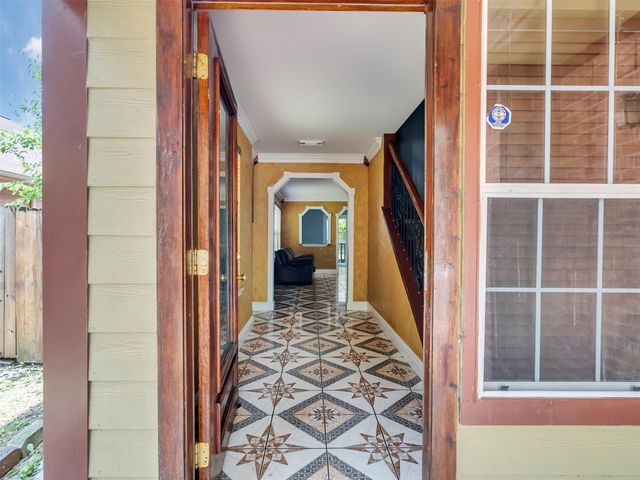 13119 Lindenloch Lane, Houston, TX 77085