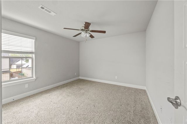 203 Vicks Circle, Centerton, AR 72719