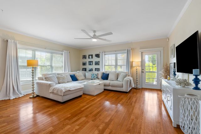 116 Summers Creek Court, Mount Pleasant, SC 29464
