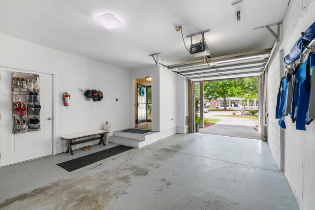 116 Summers Creek Court, Mount Pleasant, SC 29464