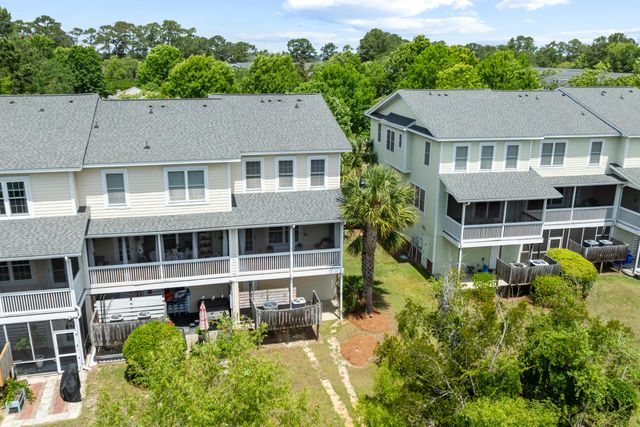 116 Summers Creek Court, Mount Pleasant, SC 29464