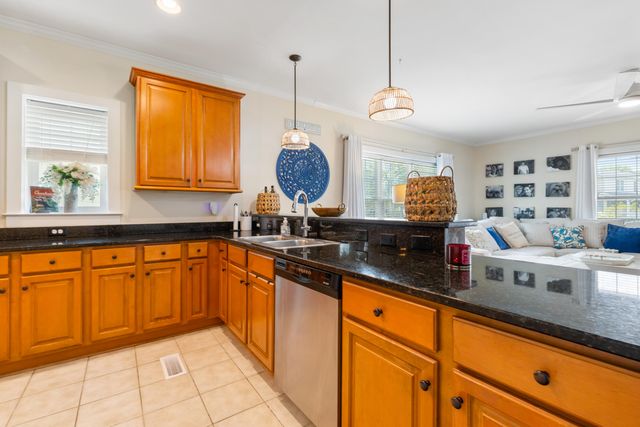 116 Summers Creek Court, Mount Pleasant, SC 29464