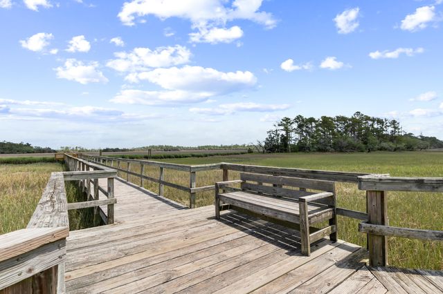 116 Summers Creek Court, Mount Pleasant, SC 29464