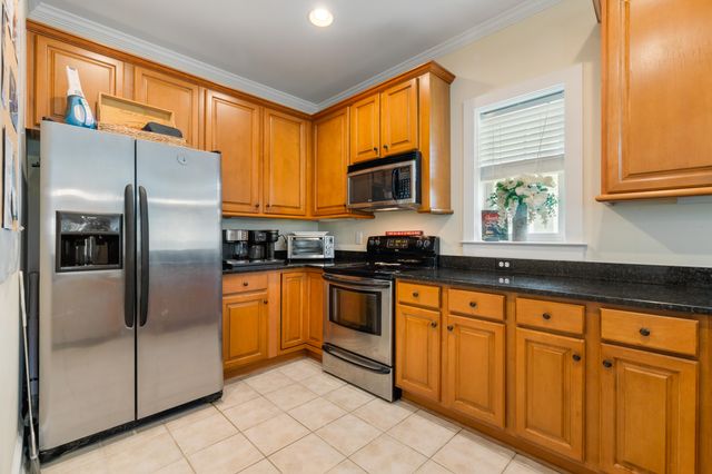 116 Summers Creek Court, Mount Pleasant, SC 29464