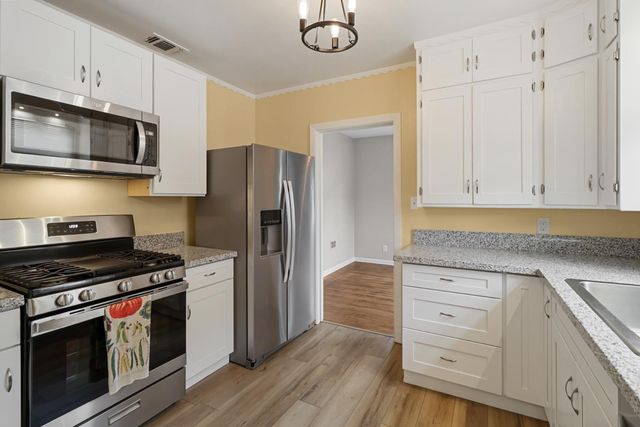 4240 55th St, Sacramento, CA 95820