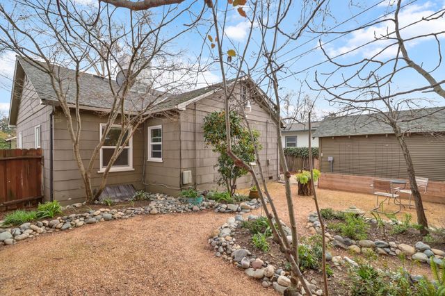 4240 55th St, Sacramento, CA 95820