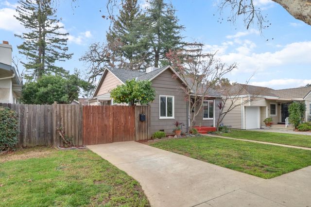 4240 55th St, Sacramento, CA 95820