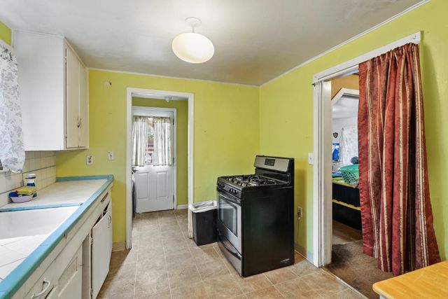 4240 55th St, Sacramento, CA 95820