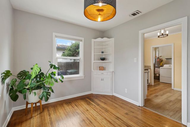 4240 55th St, Sacramento, CA 95820