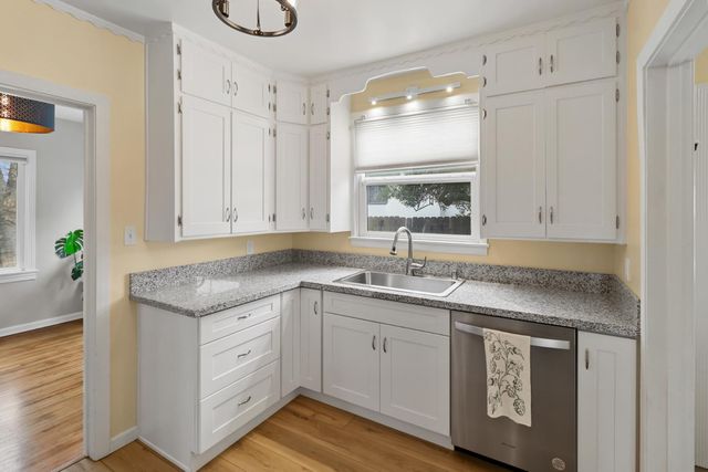 4240 55th St, Sacramento, CA 95820