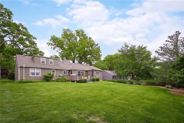 4819 W 65th Street, Prairie Village, KS 66208
