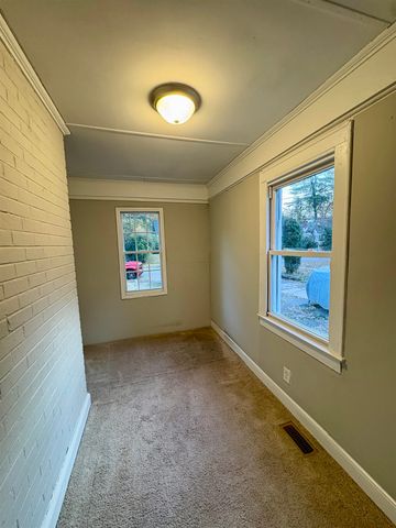 142 princeton Street, Spartanburg, SC 29306