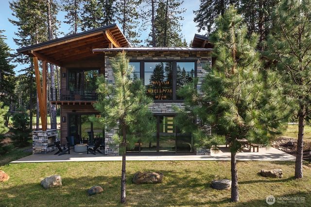 111 Big Dirty Court, Cle Elum, WA 98922