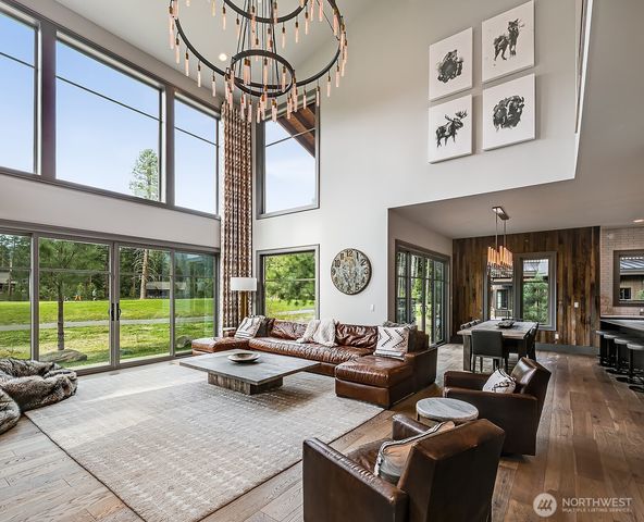 111 Big Dirty Court, Cle Elum, WA 98922