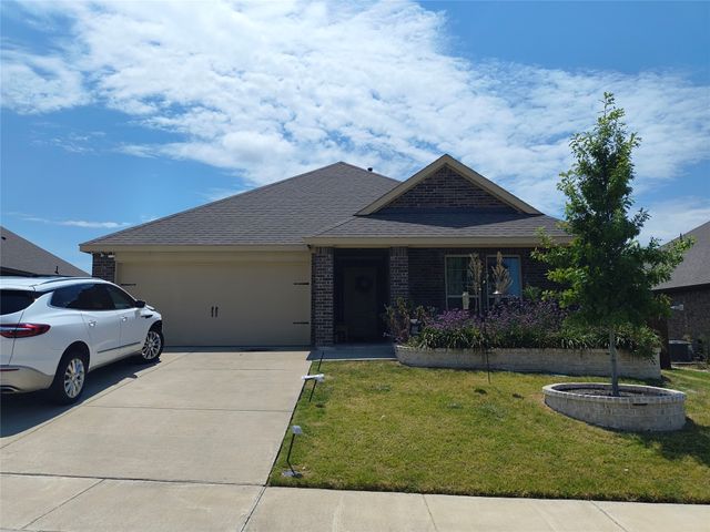 211 Spirehaven Drive, Fate, TX 75087