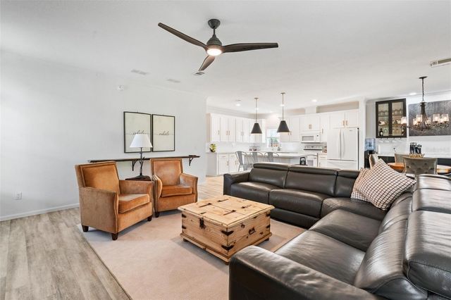 5132 WALNUT AVENUE, Bunnell, FL 32110