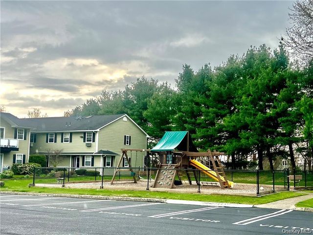 100 Hillside Drive E16, Middletown, NY 10941