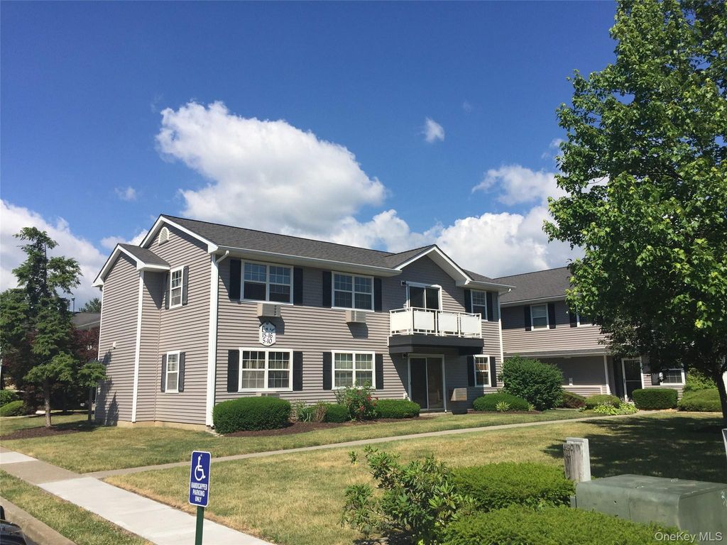 100 Hillside Drive E16, Middletown, NY 10941