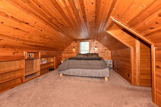 4917 S 28th STREET, Greenfield, WI 53221