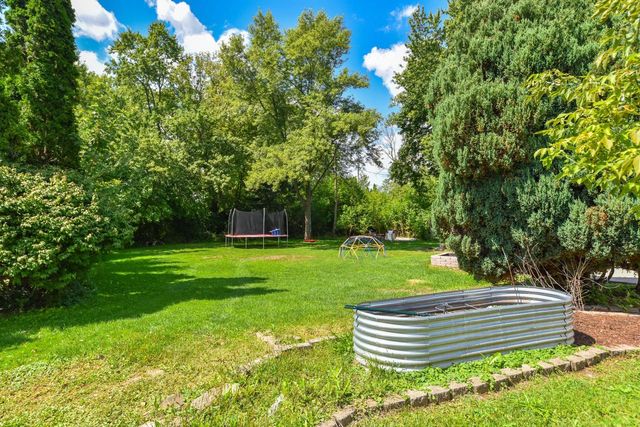4917 S 28th STREET, Greenfield, WI 53221