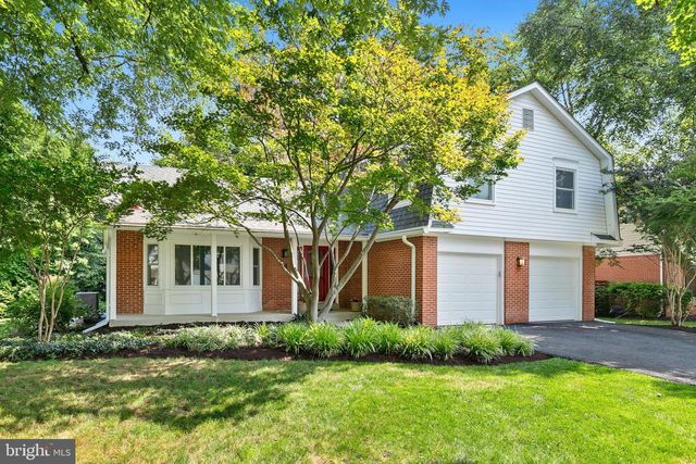 1701 GLASTONBERRY RD, Potomac, MD 20854