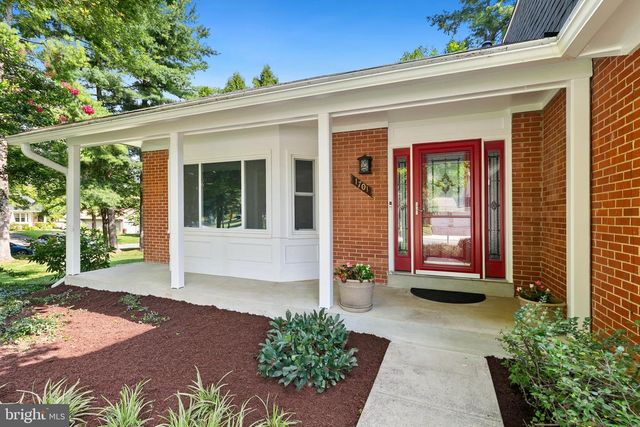 1701 GLASTONBERRY RD, Potomac, MD 20854