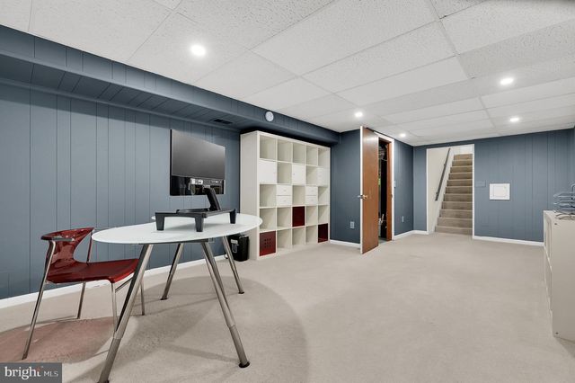 1701 GLASTONBERRY RD, Potomac, MD 20854