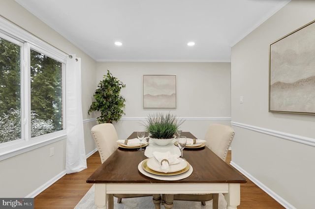 1701 GLASTONBERRY RD, Potomac, MD 20854