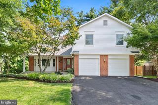 1701 GLASTONBERRY RD, Potomac, MD 20854
