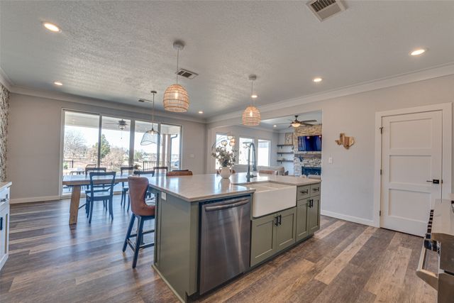 5523 Lakeshore Court, Log Cabin, TX 75148