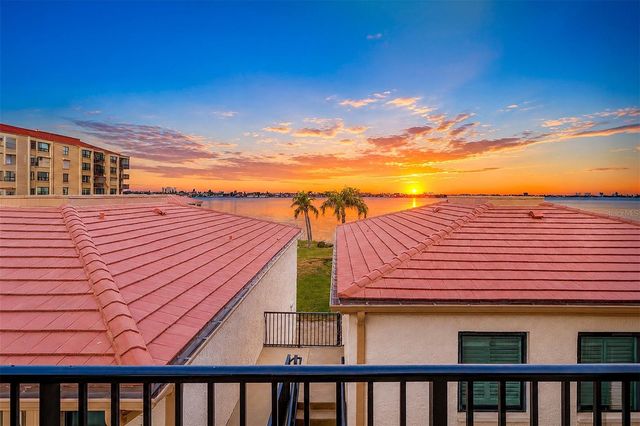 6145 SUN BOULEVARD 306, St Petersburg, FL 33715