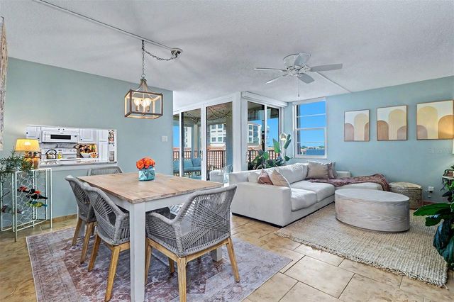 6145 SUN BOULEVARD 306, St Petersburg, FL 33715