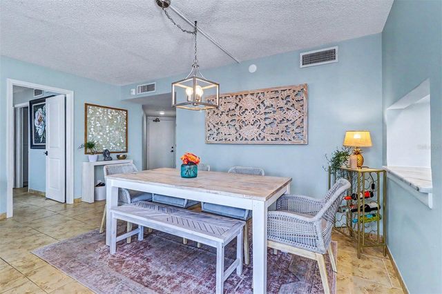 6145 SUN BOULEVARD 306, St Petersburg, FL 33715
