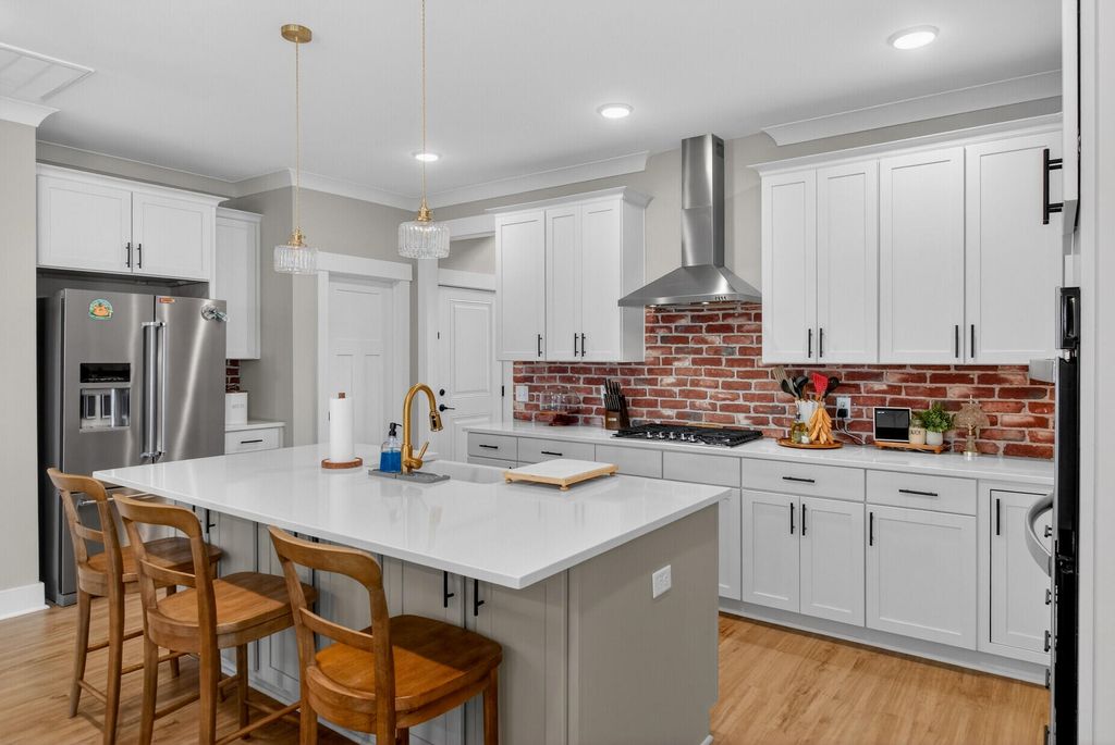 Image 15 of property listing at 105 Edisto Crossing Court, Ridgeville, SC 29472