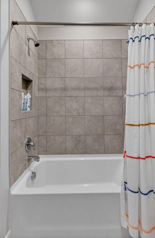 Image 34 of property listing at 105 Edisto Crossing Court, Ridgeville, SC 29472