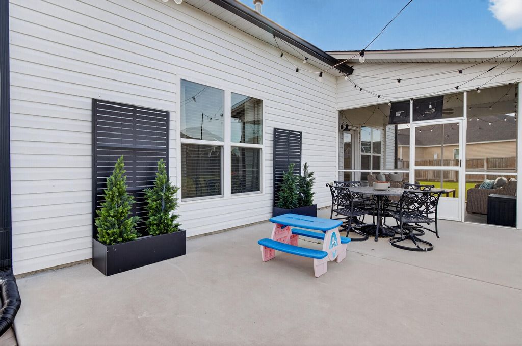 Image 40 of property listing at 105 Edisto Crossing Court, Ridgeville, SC 29472